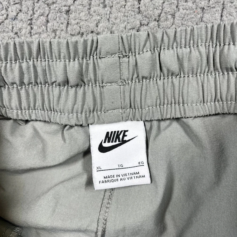 Nike Cargo Pants Kids XL Woven Jogger Sportswear Gray Gorpcore